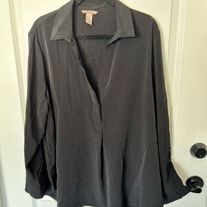 H&M Plus Size Black Button-Up Blouse